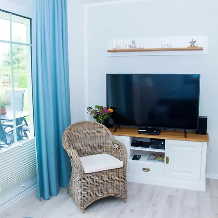Im Gutspark, Perlie - Komfort Trifft Maritimes Flair Apartment Rerik